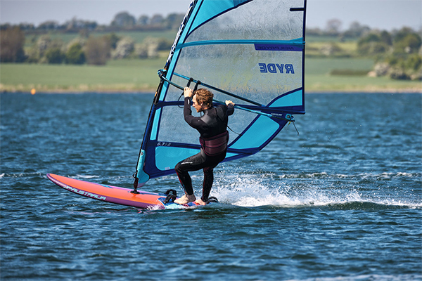 fotograf-kiel-werbefotograf-sportfotograf-windsurfen-oliver-maier-210603103114_K0A9529_preview fotograf-kiel-werbefotograf-sportfotograf-windsurfen-oliver-maier-210603103114_K0A9529_preview