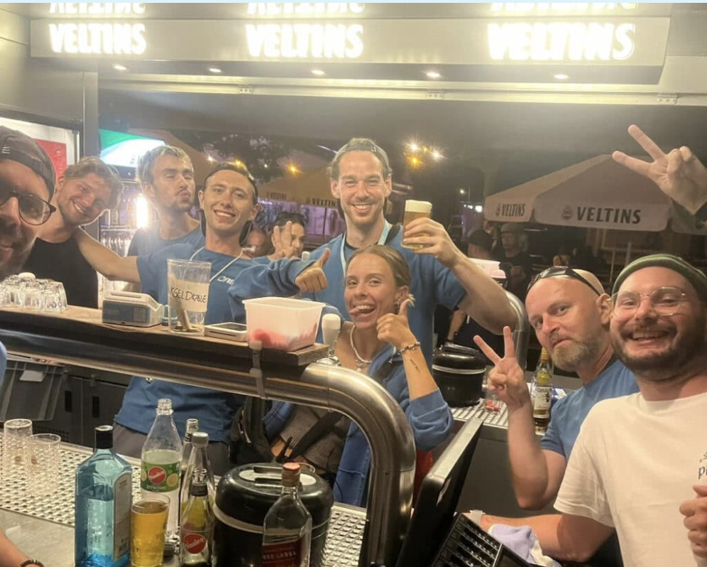 Be part of the Surf-Festival Team.